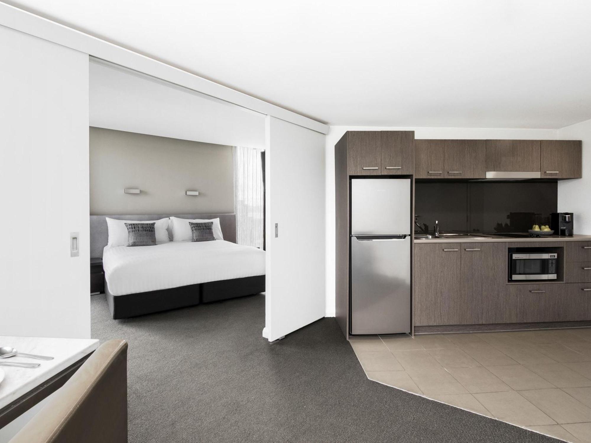Mantra Collins 4*